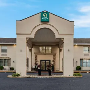 Quality Airport Woodson Terrace